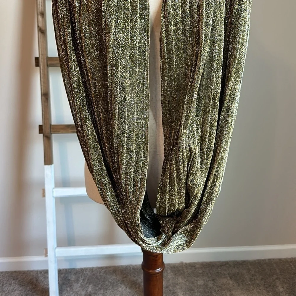 Apt. 9 Gold Infinity Scarf Excellent Used Condition
